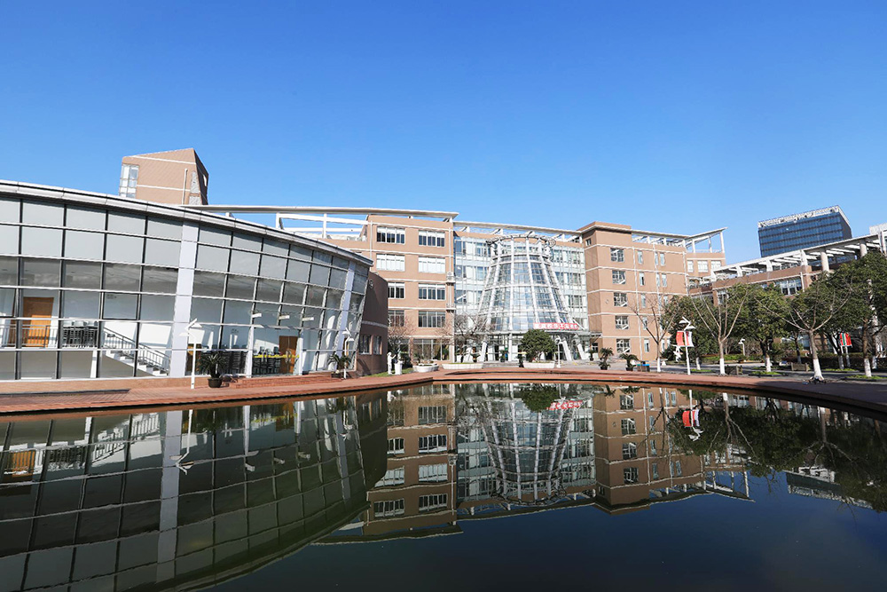 上海市實(shí)驗(yàn)學(xué)校新體育中心中央空調(diào)工程